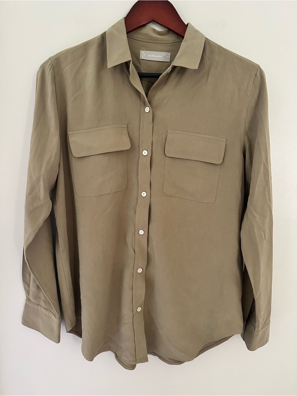 Everlane Mossy Green 100% Silk Button-Down Shirt Soft Flowy Relaxed Lightweight